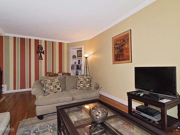 5th image of 511 W 232nd St APT W35