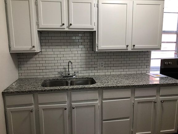 2nd image of 2148-2154 Saint James Ave #2150-3