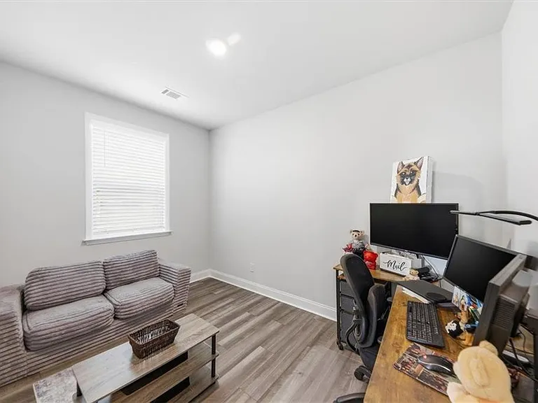3939 Alderstone Dr — Photo 10