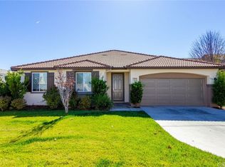 30838 Prairie Smoke Cir, Murrieta, CA 92563