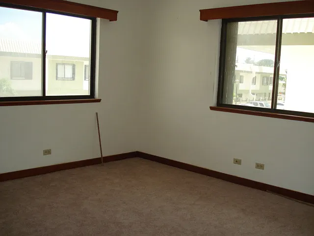 4-1 Royal Gardens — Photo 3