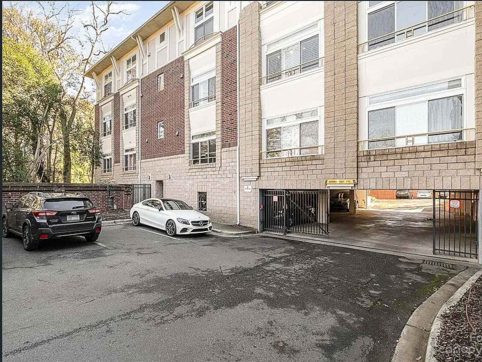 1 bed, 1084 sqft, $2,350 — Photo 4