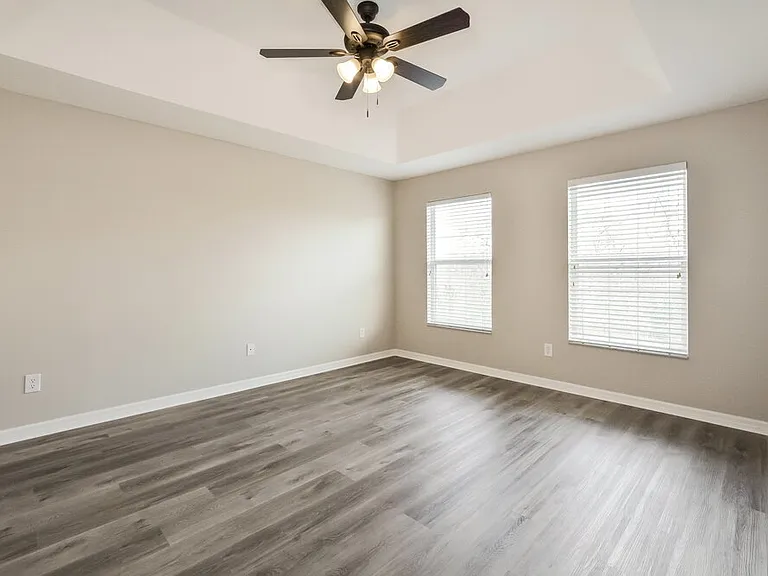 1304 Travertine Ter — Photo 11
