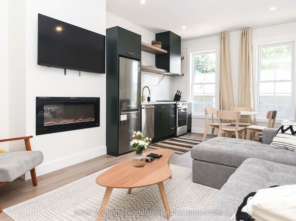 18 Oak St #4, Kawartha Lakes, ON K0M 1N0