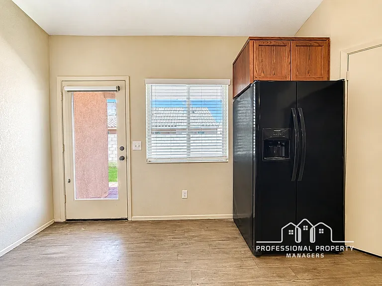 7334 E 39th Pl — Photo 5