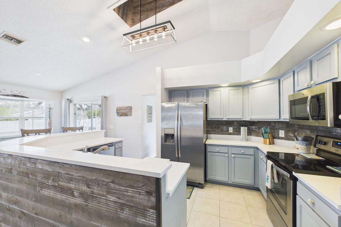 next background image