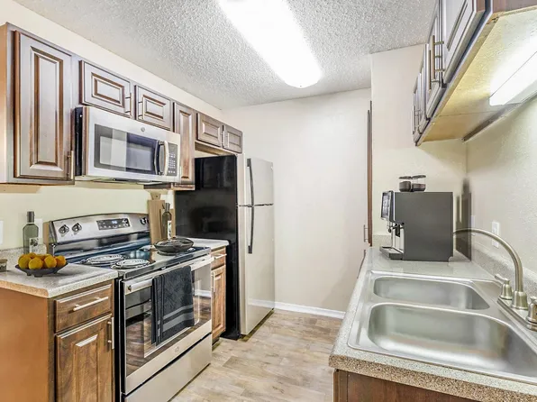 The Arbors of Euless Apartments