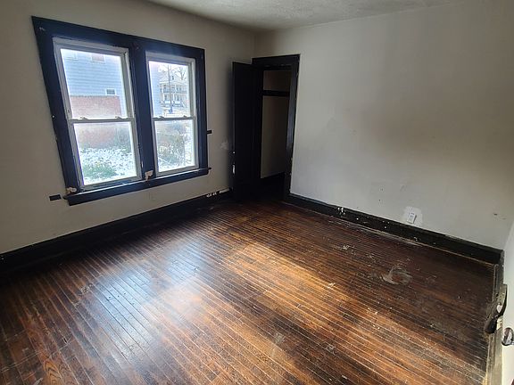 4th image of 471 E 146th St #1