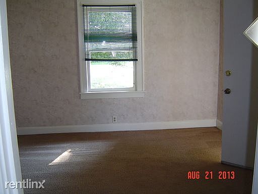 3rd image of 2832 Washington Ave