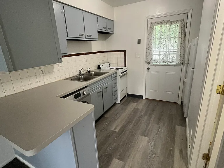 4404 Canton Ave #4404 — Photo 4
