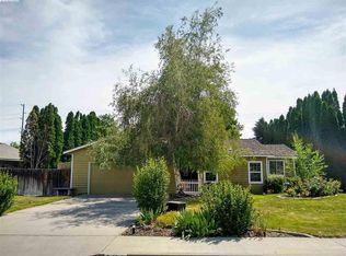 2414 Mark Ave, Richland, WA 99352