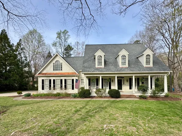 114 Legault Dr, Cary, NC 27513