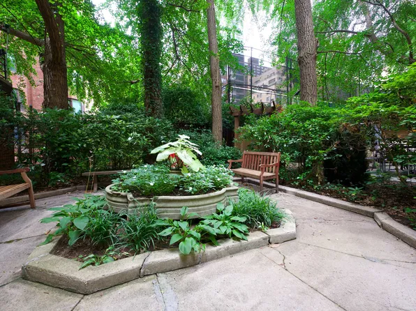 430 East 56th Street image 16 of 19