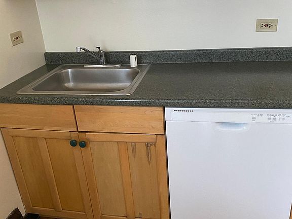4th image of 1637 N Drake Ave #1R