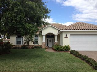 616 Kenneth Way, Tarpon Springs, FL 34689