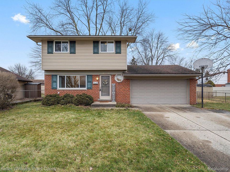 1st image of 43229 Bockley Dr