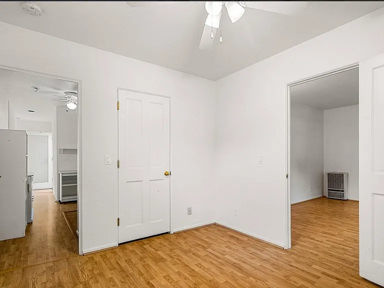 107 W Quinto St #2 — Photo 3