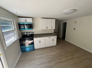 38 Mast Rd #4, Lee, NH 03861