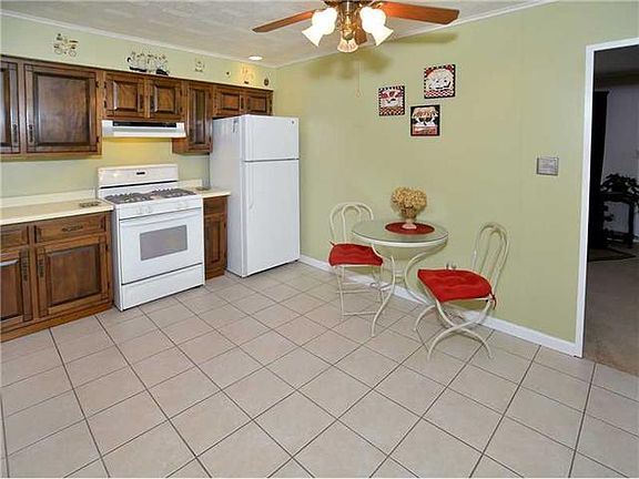 3rd image of 10935 Kelso Dr