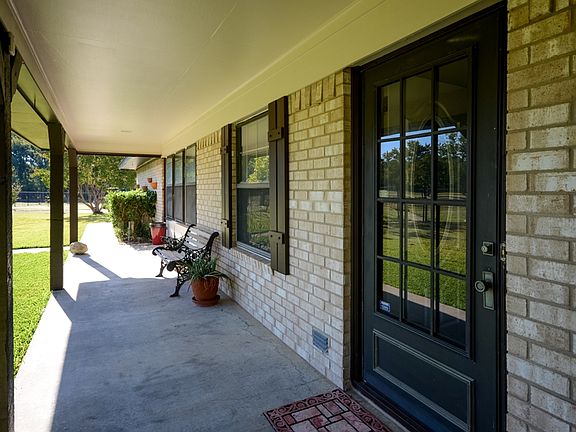 4th image of 1245 NW County Road 2110