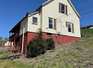 100 Hickory St, Rhodhiss, NC 28667