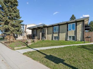 11175 S Sacramento Dr SW, Calgary, AB T2W 0J6