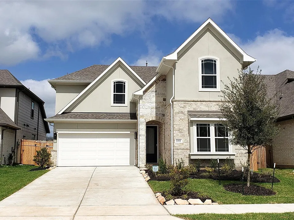 10611 Hidden Rock Dr