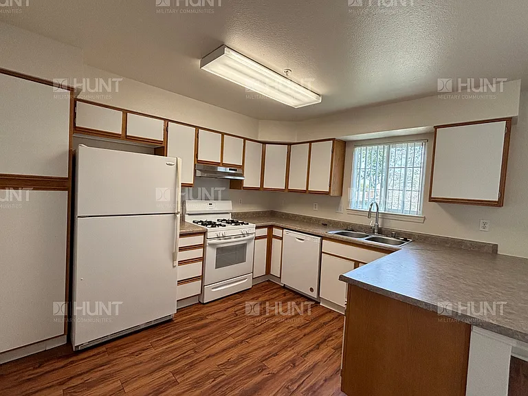 336 Ponmunjom Cir — Photo 3