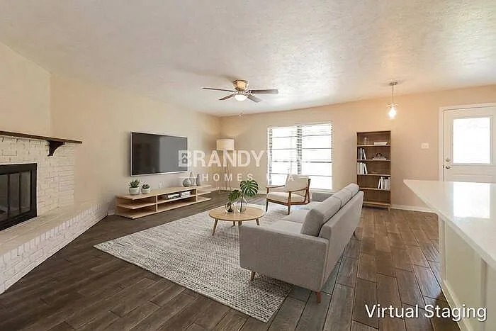3 bed, 2.0 bath, 1417 sqft, $2,291 — Photo 4