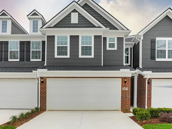 4891 Glenora Dr #36, Lake Orion, MI 48359