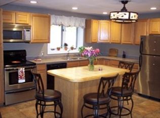 193 Old Turnpike Rd APT 4, Nottingham, NH 03290