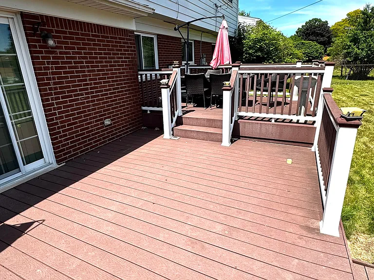 10922 Chicago Rd — Photo 31
