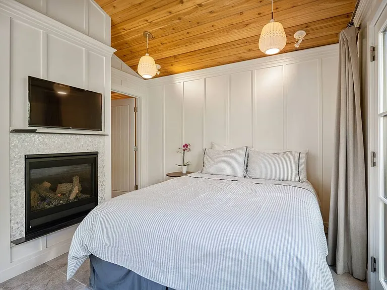 High End, Fully Furnished (Or Unfurnished), Cottage In Downtown Mill Valley! Plus Optional Additi... — Photo 13