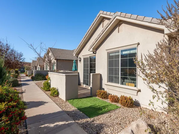 1914 E Fiesta Ln, Washington, UT 84780