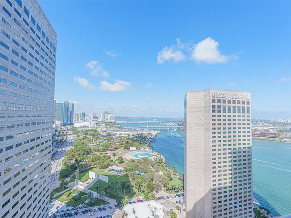 325 S Biscayne Blvd APT 3320, Miami, FL 33131