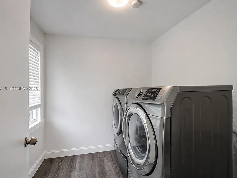 3730 SW 47th Ct — Photo 19