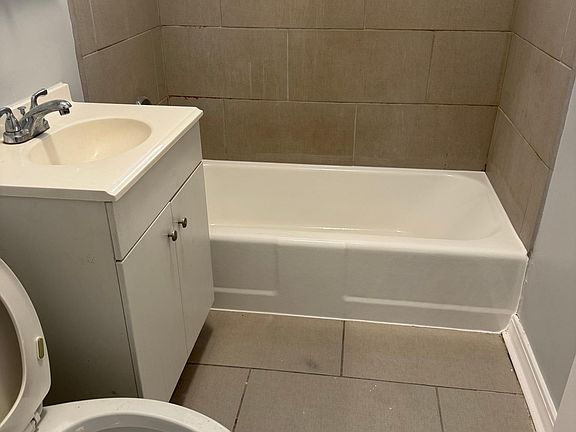5th image of 3223 S Harlem Ave APT 2