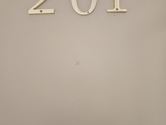 3rd image of 1935 Clay St APT 201