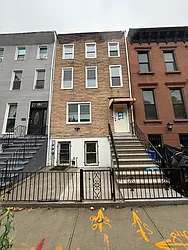 253 Monroe Street, #1