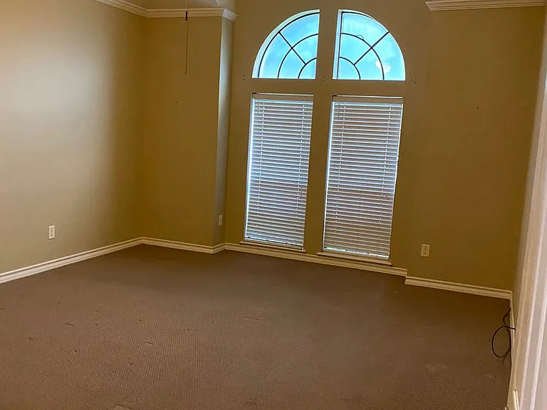 7029 Chiswick Dr — Photo 8