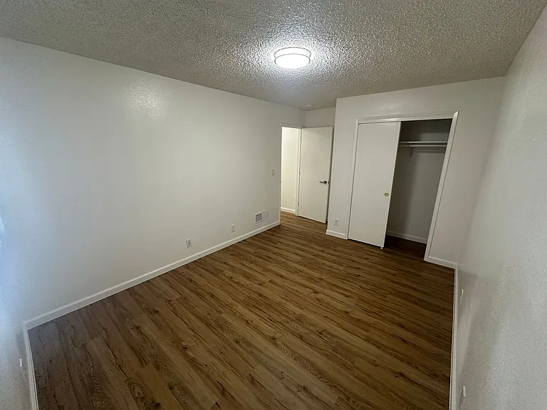547 De Leon Dr — Photo 13