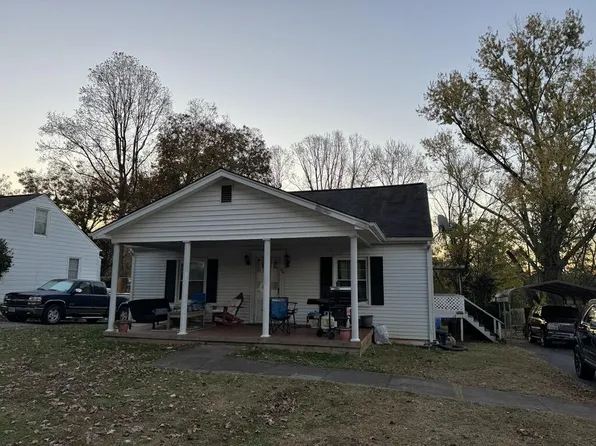 58 Cherward St, Collinsville, VA 24078