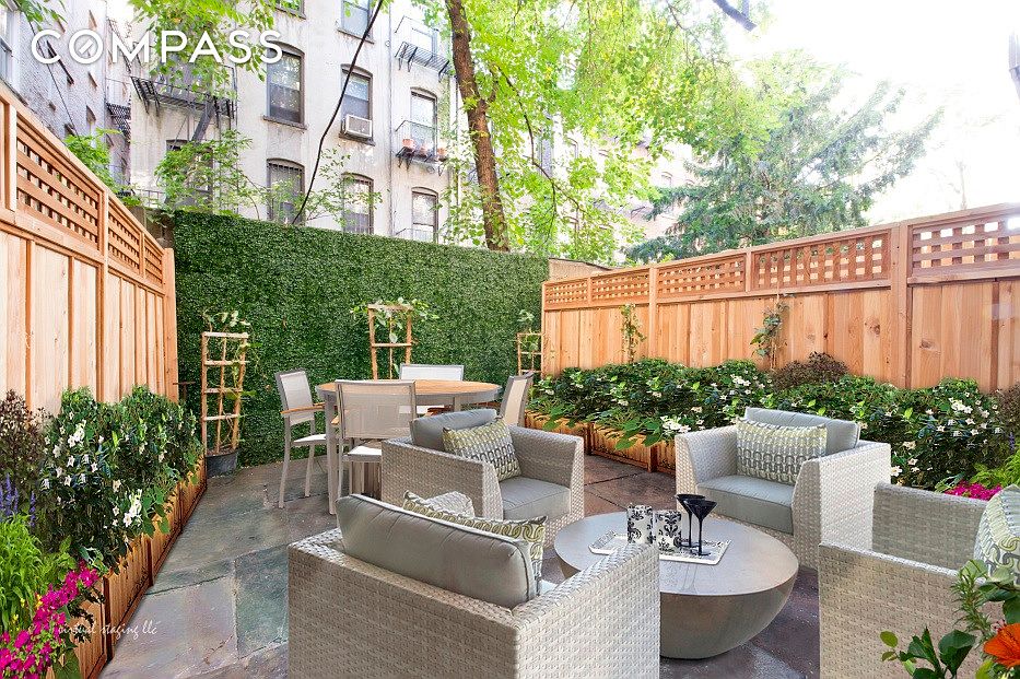1st image of 432 W 47th St APT 1E