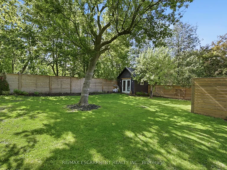 52 Grand Ave — Photo 22