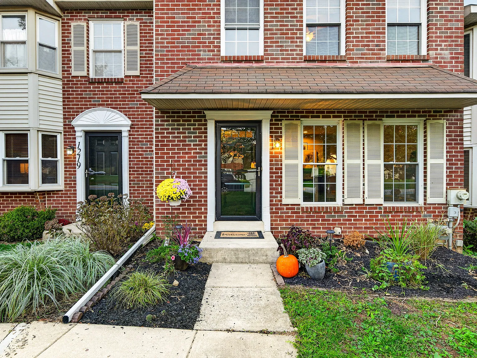 1221 Morstein Road — Photo 2