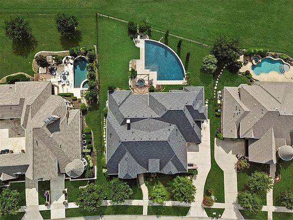 5th image of 5669 Lakeshore Dr