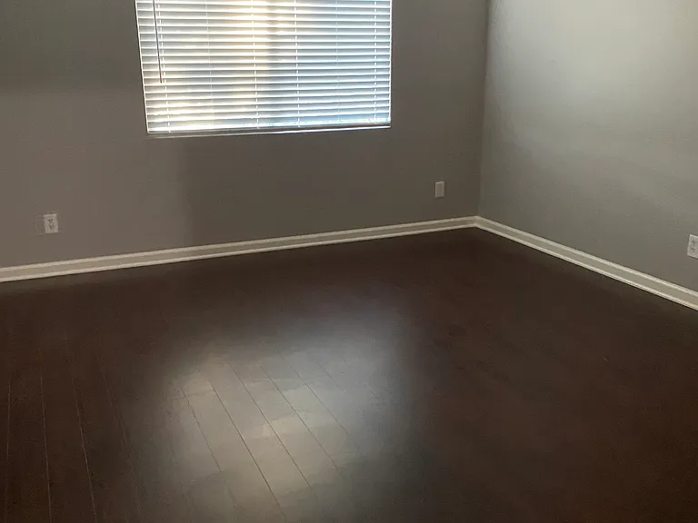 243 Webster Ave — Photo 11