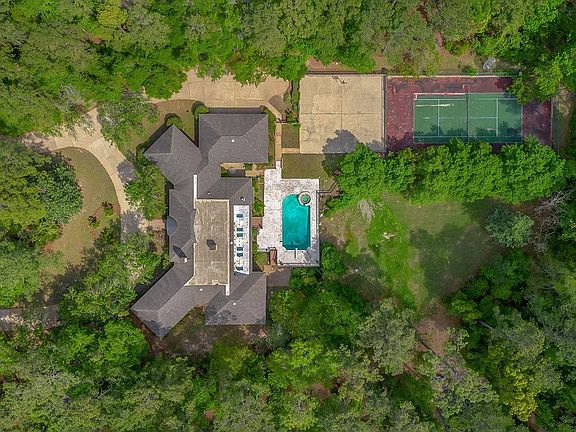 3rd image of 3908 Bobbin Brook Cir