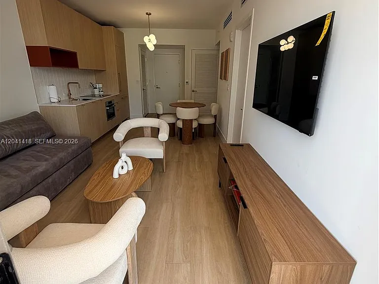 90 NE 32nd St #707 — Photo 21