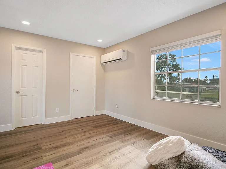 1225 Moselle Ave — Photo 26